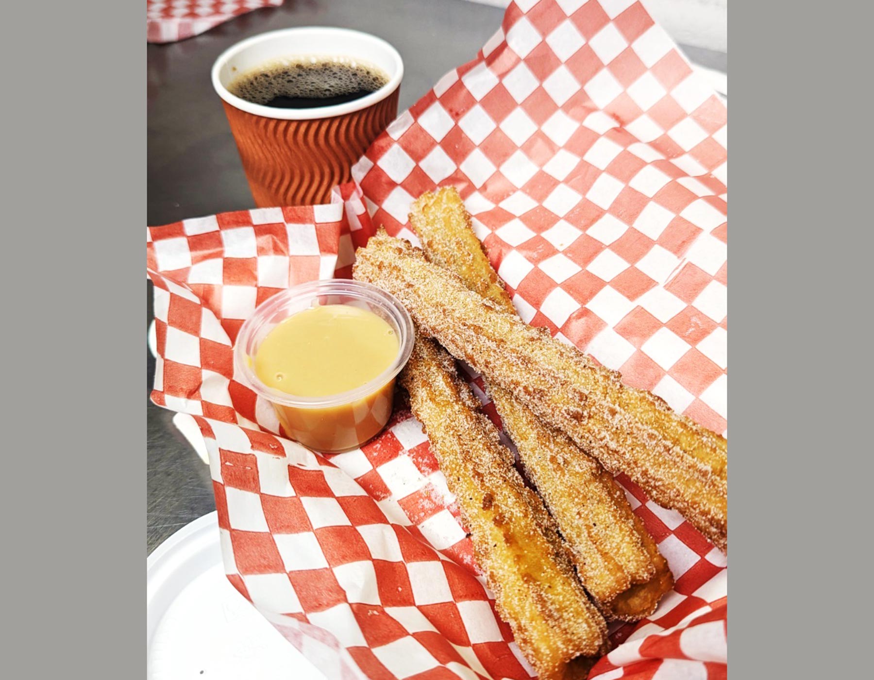 Churros with dulce de leche