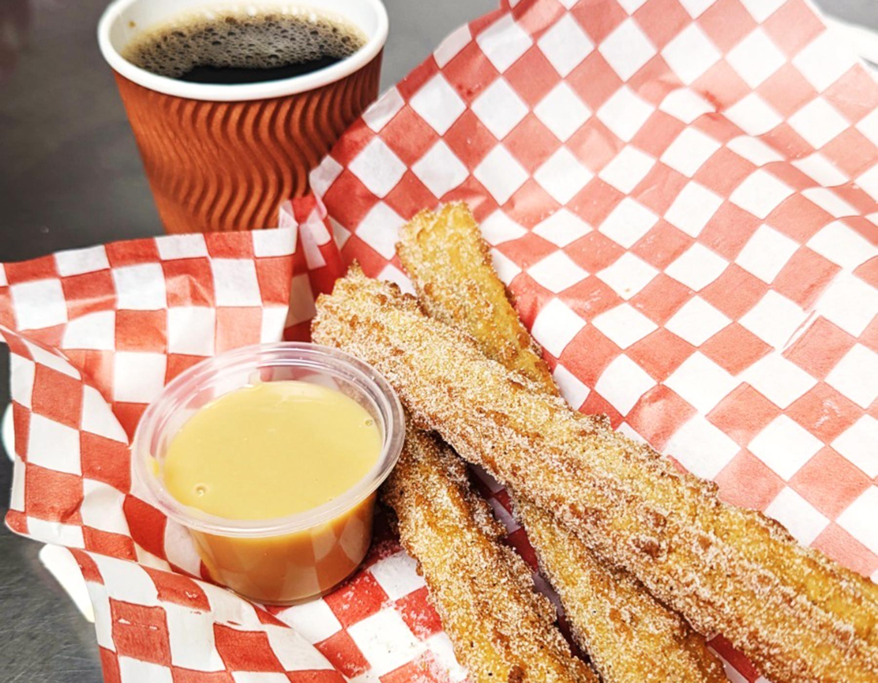 Churros with dulce de leche